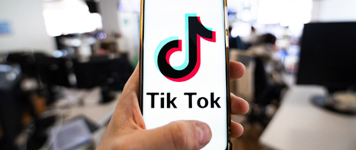 L’application TikTok sur un smartphone