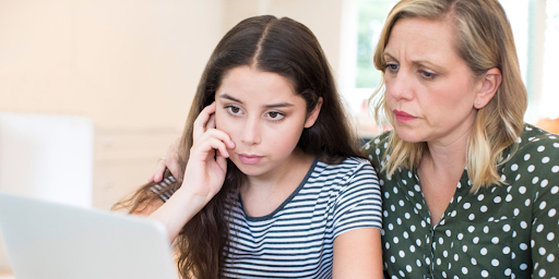 La fausse bonne idée : interdire les réseaux sociaux ne sauve pas la santé mentale des jeunes