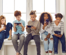 Enfants 11-12 ans : comment utilisent-ils smartphones et réseaux sociaux ?